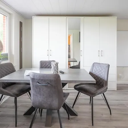 Apartment Neuwarft, 2 Dagebuell
